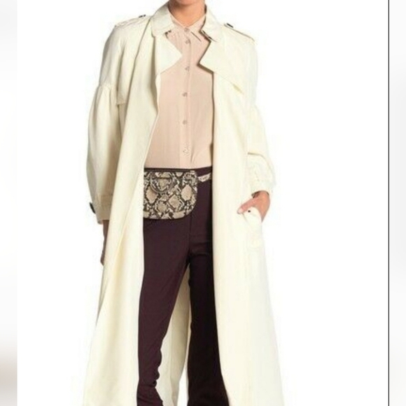 Burberry Maythorne Silk Trenchcoat